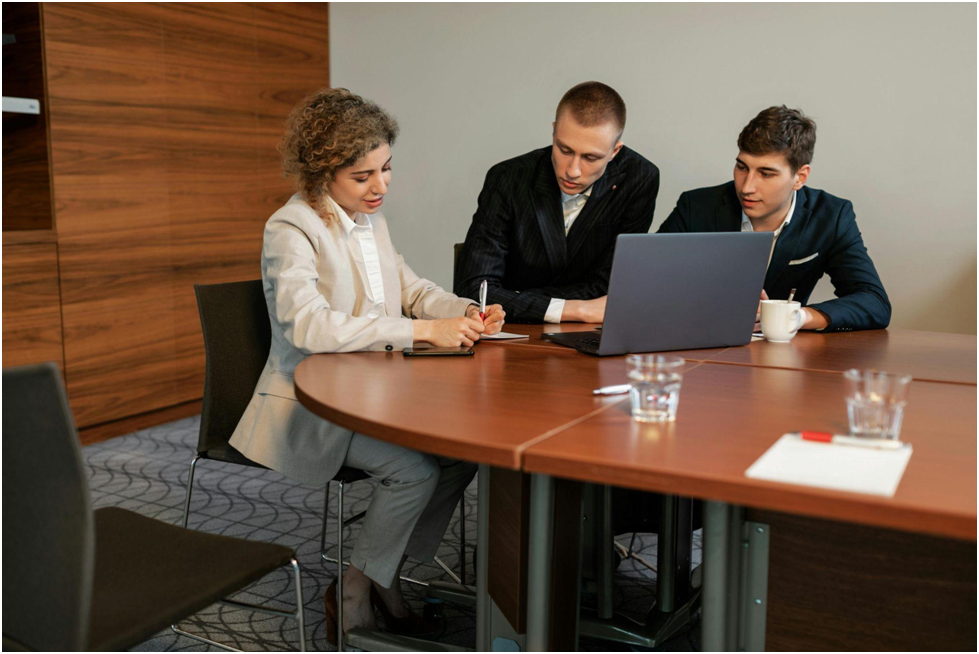 The Role of Sales Engineers in Promoting Sustainable Technologies
